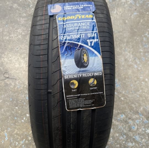 Lốp Goodyear 205/55R17 Assurance Comforttred