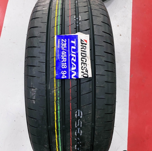 Vỏ xe Bridgestone Turanza T005 235/45R18